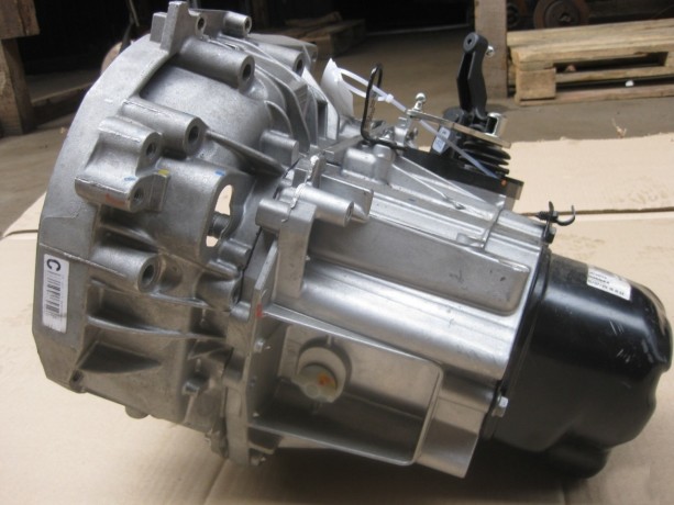 Механическая коробка переключения передач (МКПП 5-ст.) Renault JR5-514, двигатель К4М  1.6 16V, новая, оригинал 320106193R 8200934990 купить недорого с доставкой в Люберцы