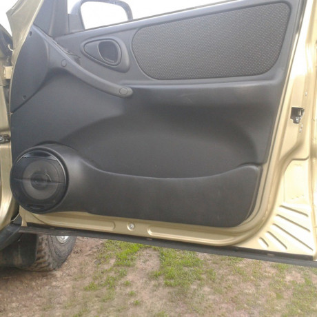 Подиумы B@3 2123 Chevrolet Niv@ (под динамик 16см) купить недорого с доставкой в Люберцы